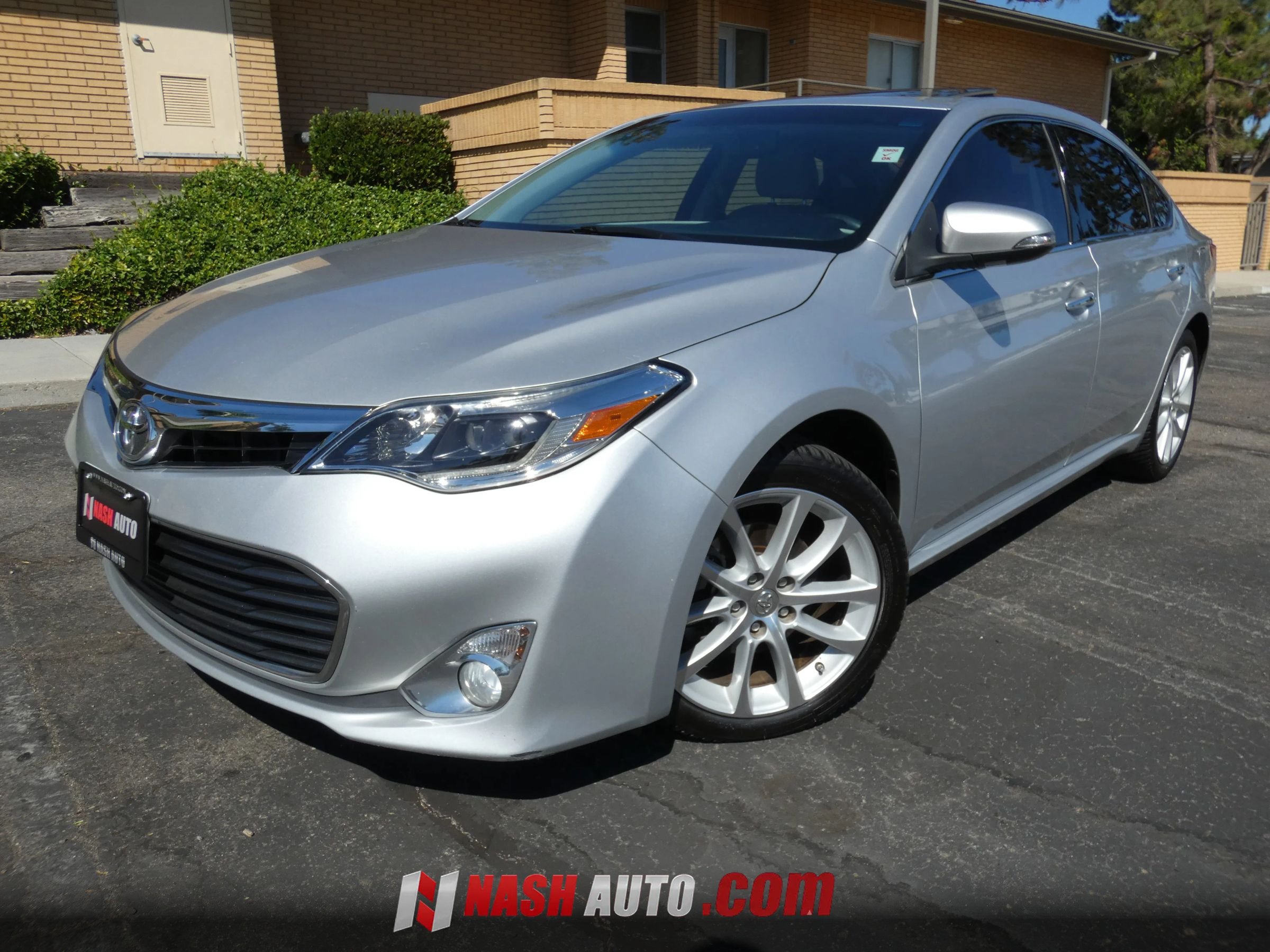 Used 2014 Toyota Avalon Limited FWD image 13