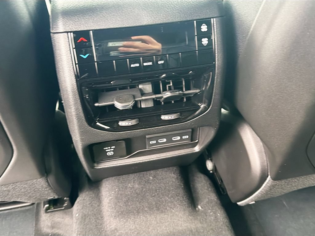 New 2026 Jeep Grand Cherokee L 4WD image 20