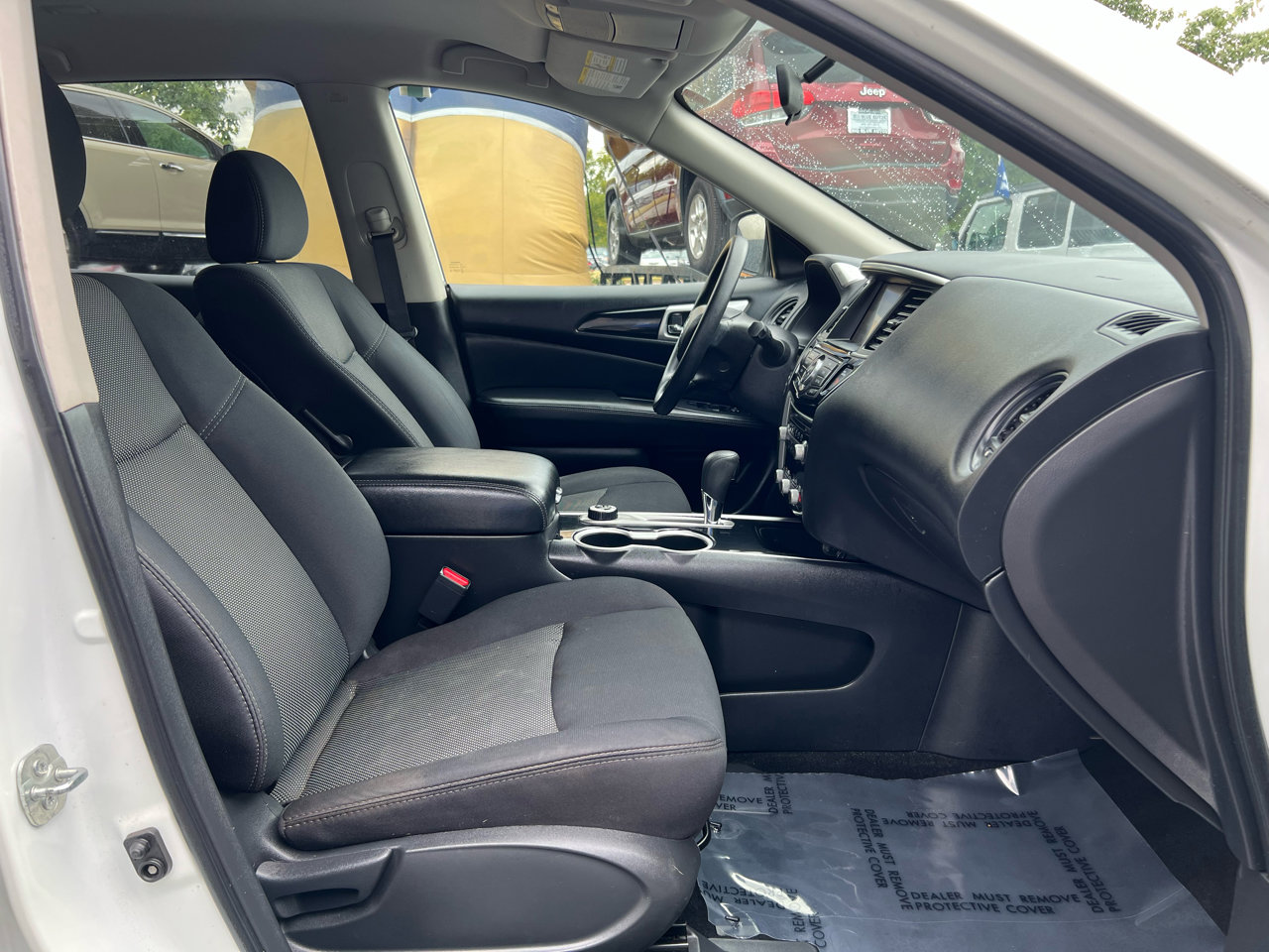 Used 2019 Nissan Pathfinder S image 13