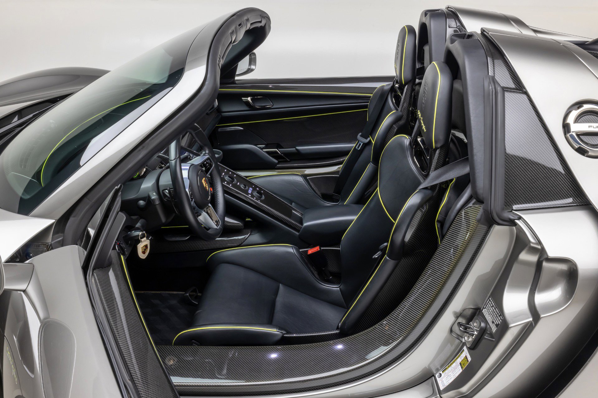 Used 2015 Porsche 918 Spyder AWD/4WD image 50