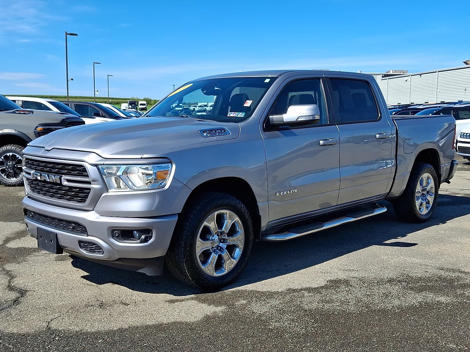 Used 2022 RAM 1500 Big Horn AWD/4WD image 3