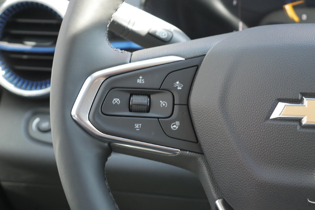 New 2026 Chevrolet Trax LT w/ LT Convenience Package FWD image 14