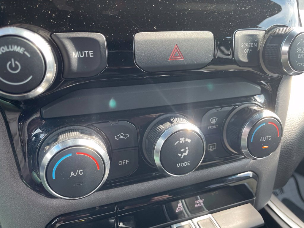 Used 2022 RAM 1500 Big Horn AWD/4WD image 28