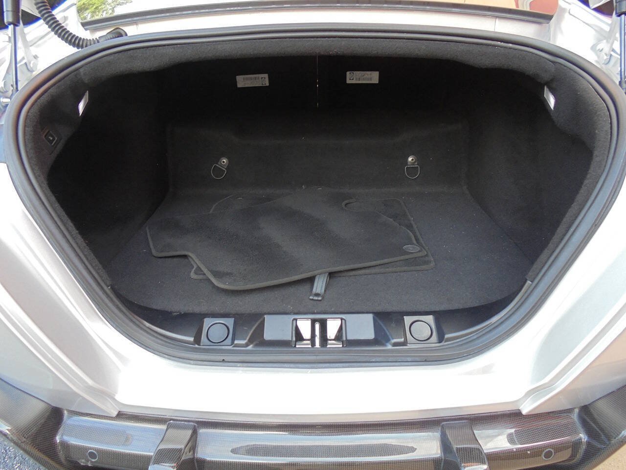 Used 2021 Ferrari Roma RWD image 38