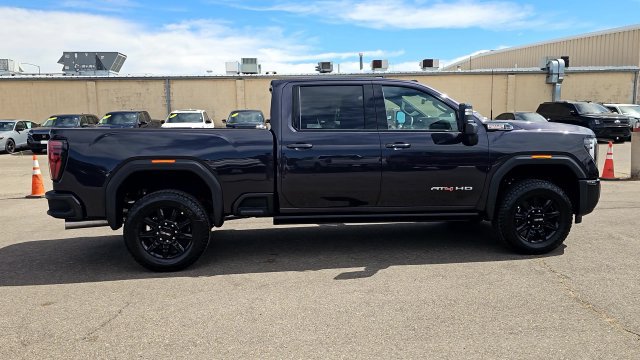 New 2026 GMC Sierra 3500 AT4 w/ AT4 Premium Plus Package AWD/4WD image 11