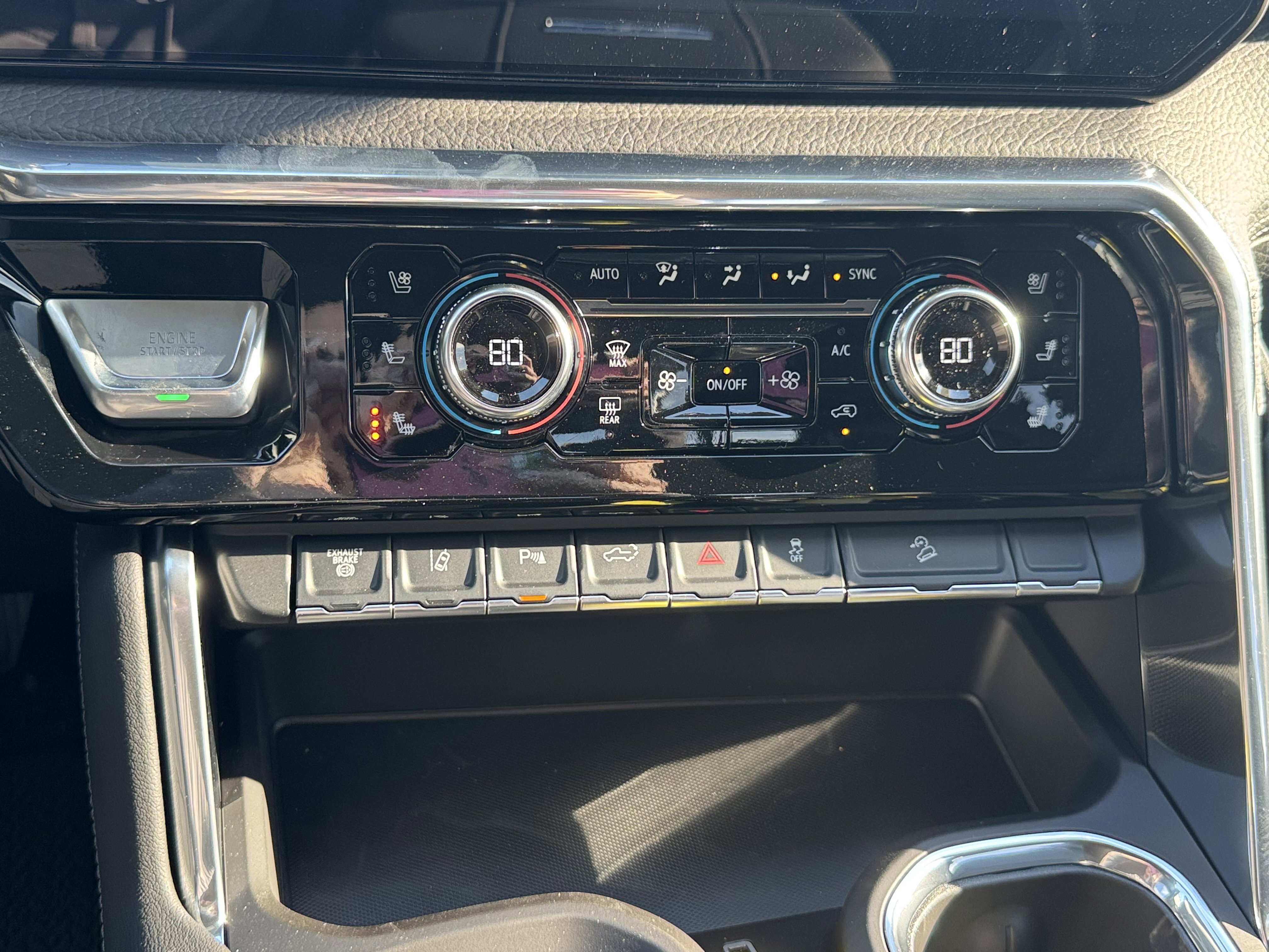 New 2026 GMC Sierra 2500 Denali w/ Denali Reserve Package image 18