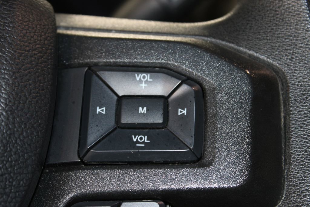 Used 2021 Ford F550 4x4 Regular Cab Super Duty image 33