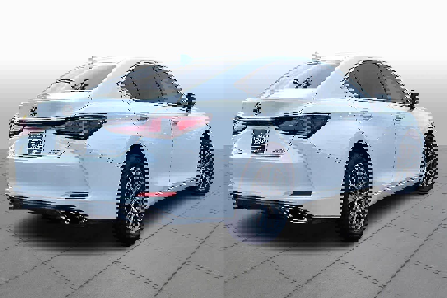 Used 2019 Lexus ES 350 w/ Accessory Package 2 image 12