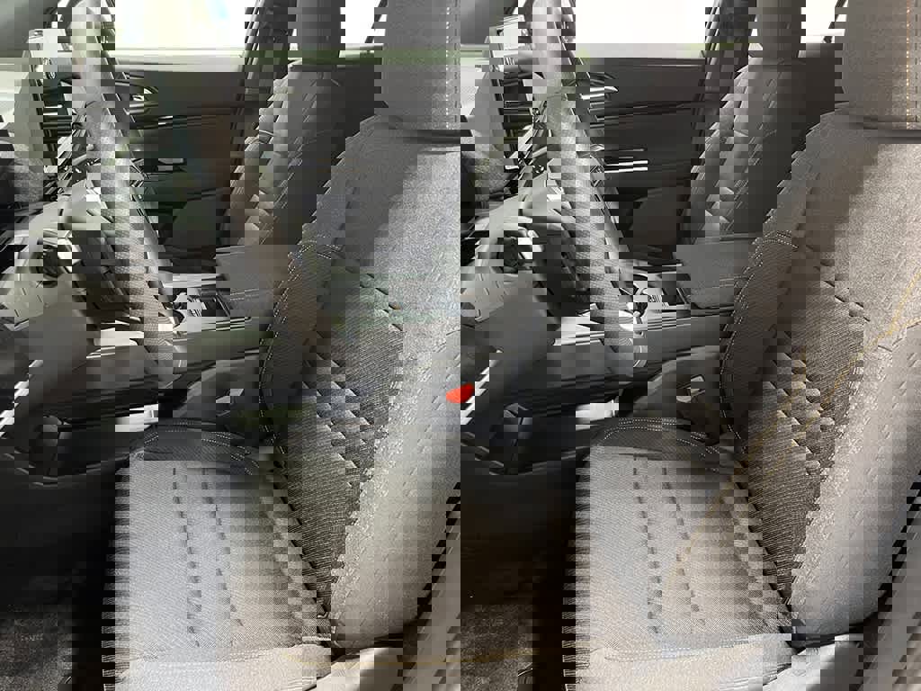 New 2025 Honda Prologue EX image 13