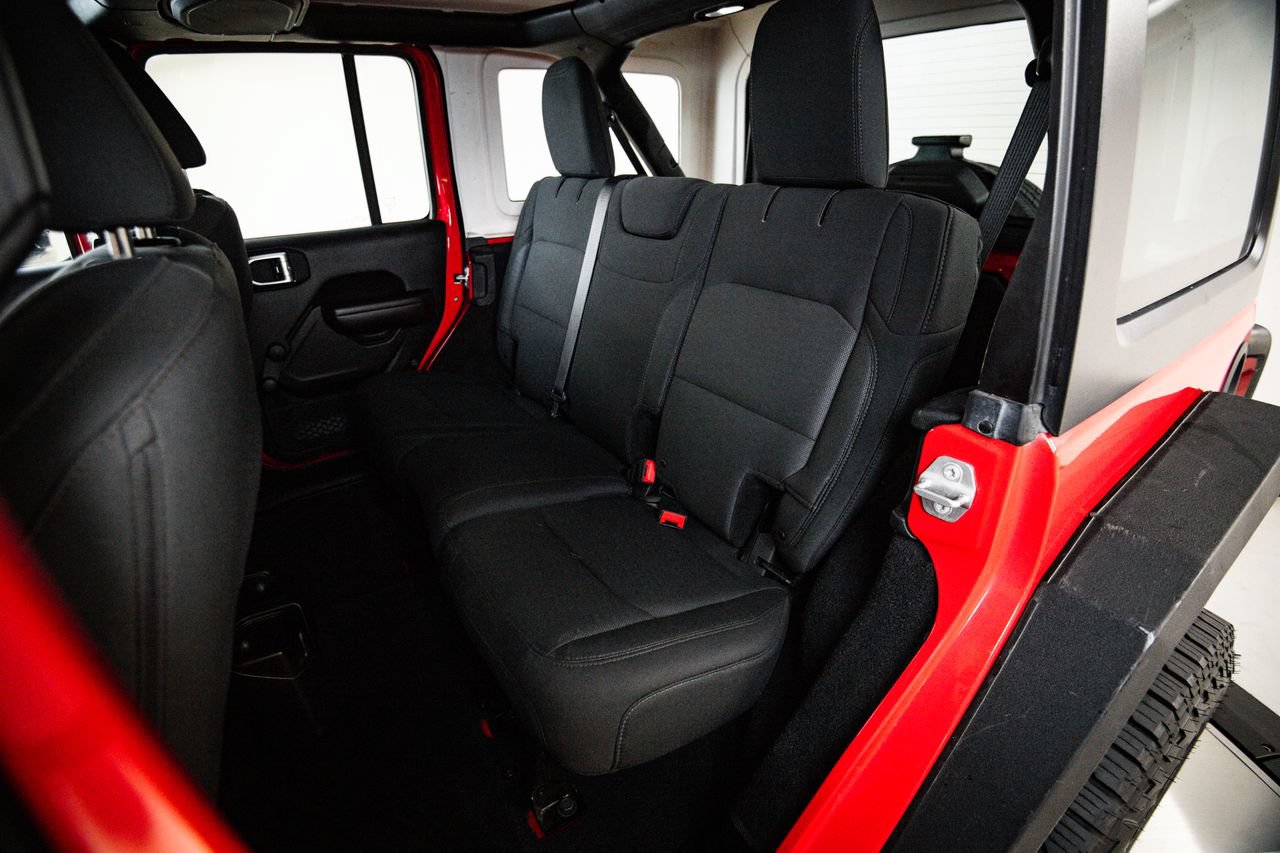 Used 2018 Jeep Wrangler Unlimited Sport AWD/4WD image 23