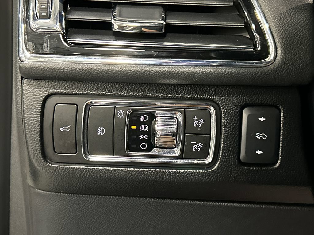 Certified 2023 Lincoln Navigator L Reserve AWD/4WD image 20