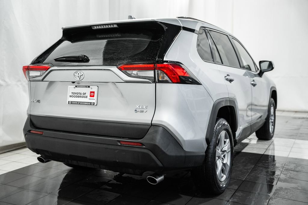 Used 2025 Toyota RAV4 XLE image 4
