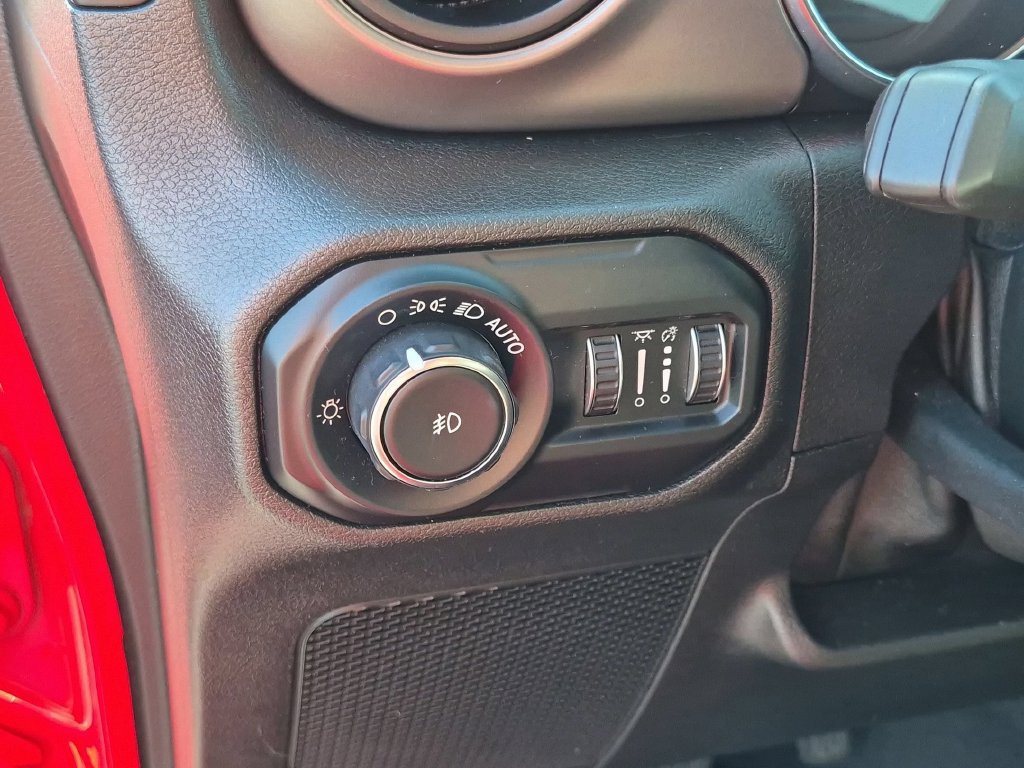 Used 2019 Jeep Wrangler Unlimited Sport S AWD/4WD image 12