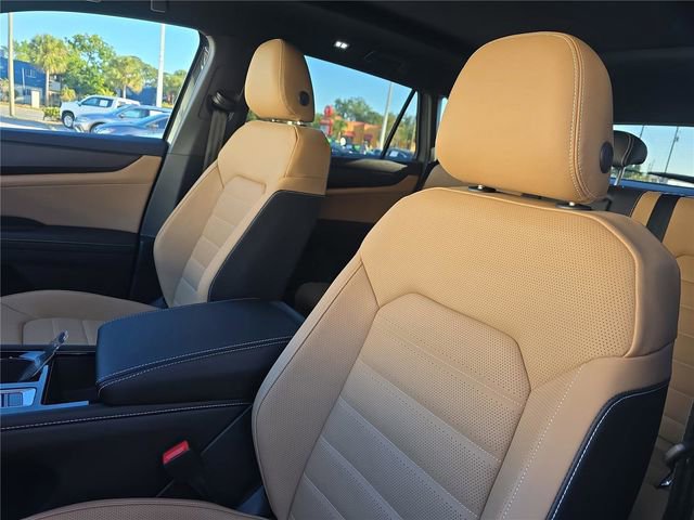 New 2026 Volkswagen Atlas Cross Sport SEL AWD/4WD image 16