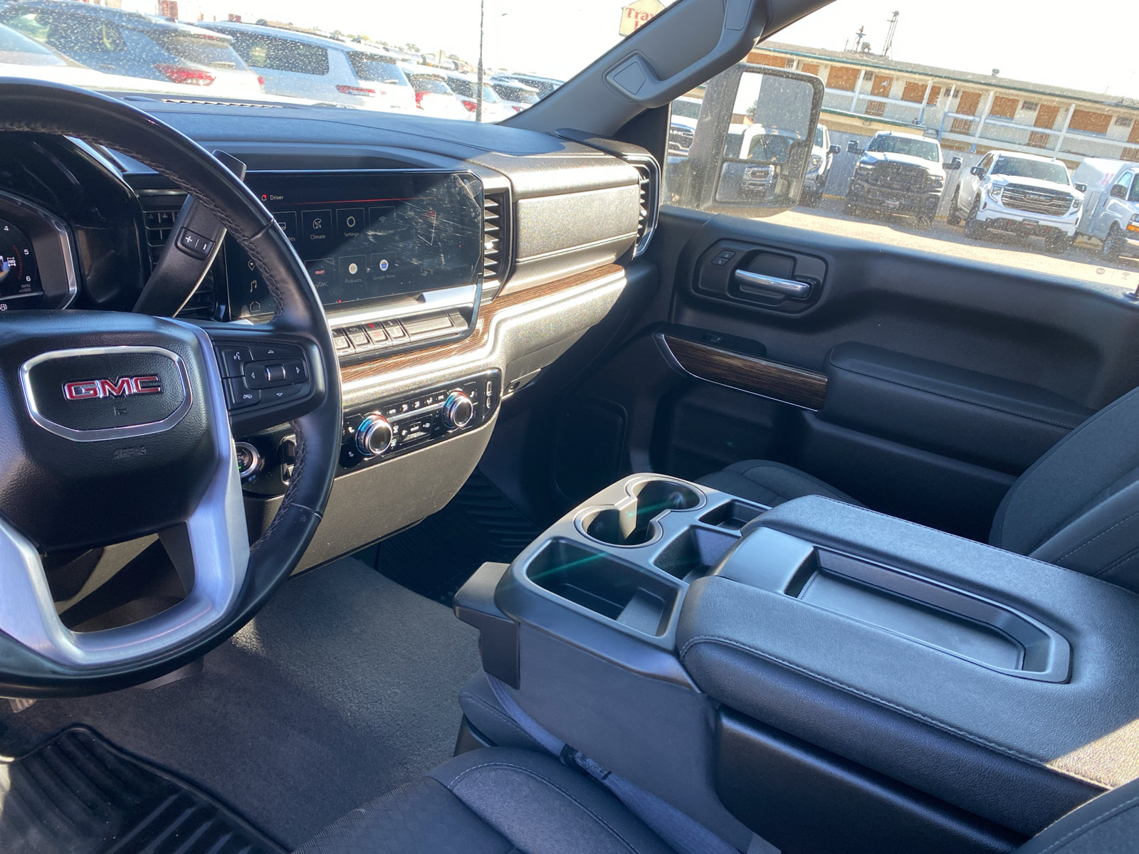 Used 2024 GMC Sierra 2500 SLE w/ SLE Convenience Package AWD/4WD image 10