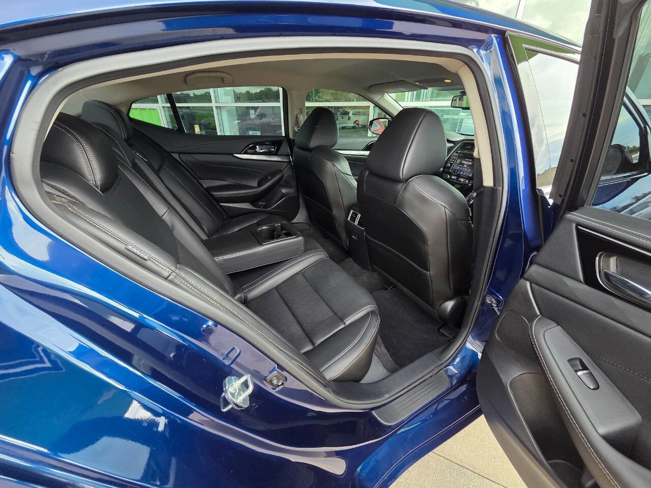 Used 2023 Nissan Maxima SV w/ Floor Mat Group image 23