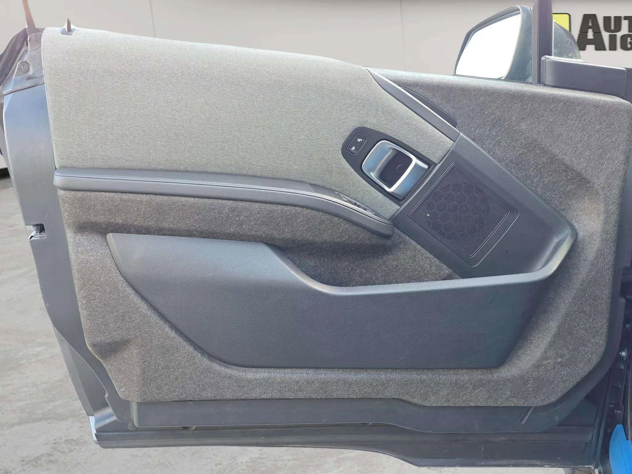 Used 2017 BMW i3 image 24