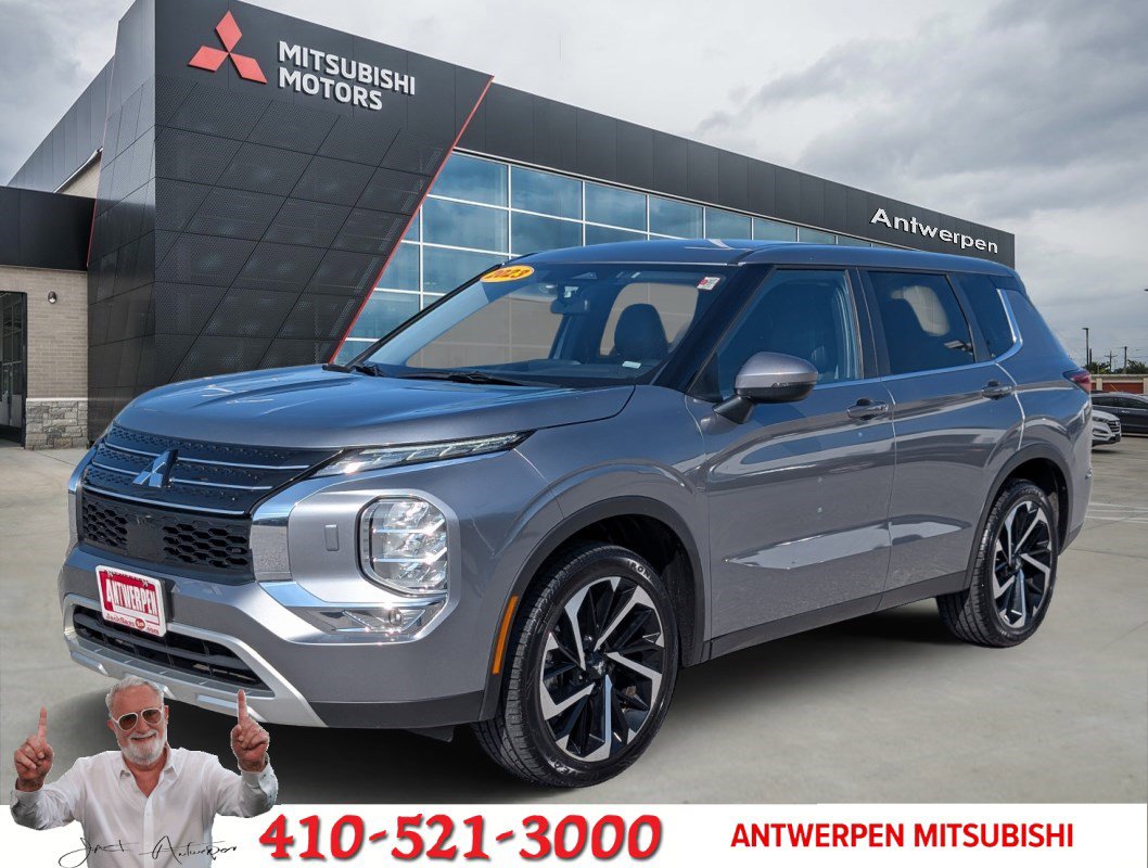 Used 2023 Mitsubishi Outlander SE