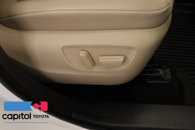 Certified 2021 Toyota Highlander XLE AWD/4WD image 30