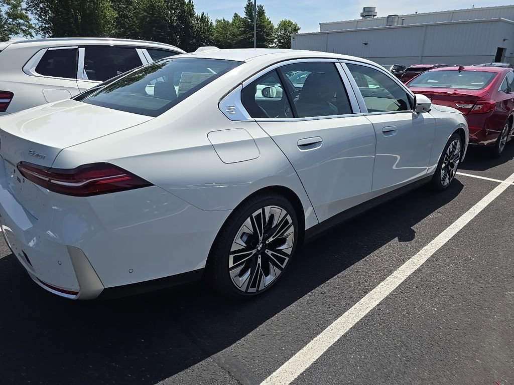 New 2026 BMW 530i xDrive image 4