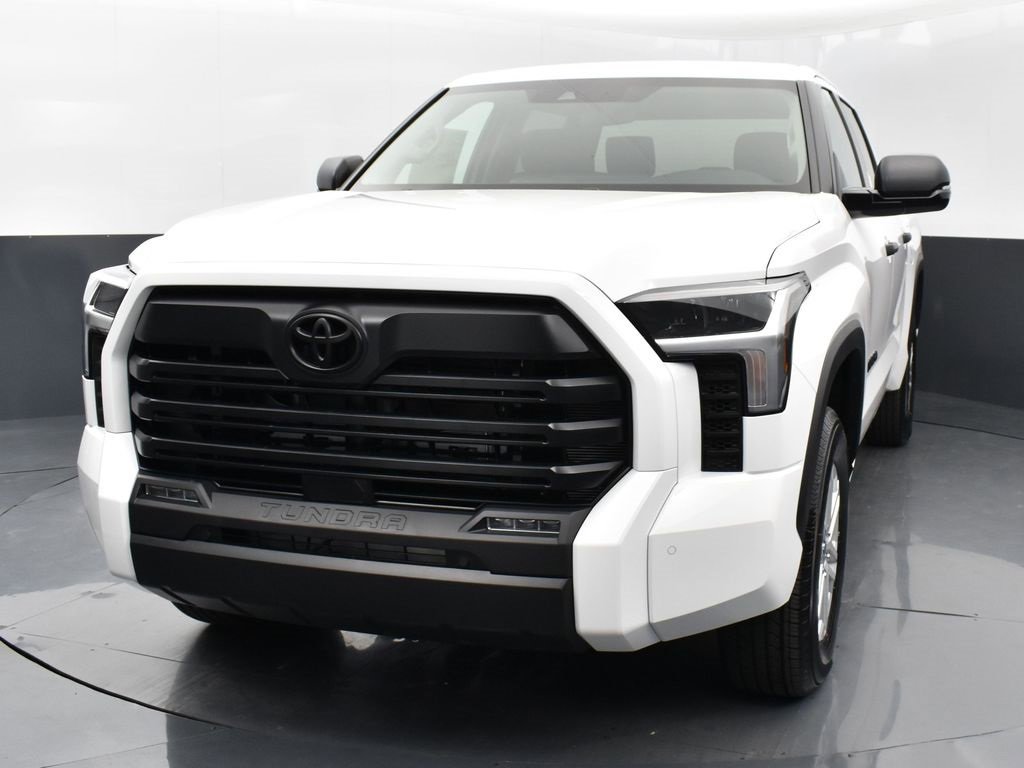 Used 2024 Toyota Tundra SR5 w/ SR5 Convenience Package image 3