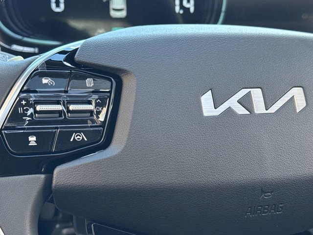 New 2025 Kia Niro EX Touring image 6