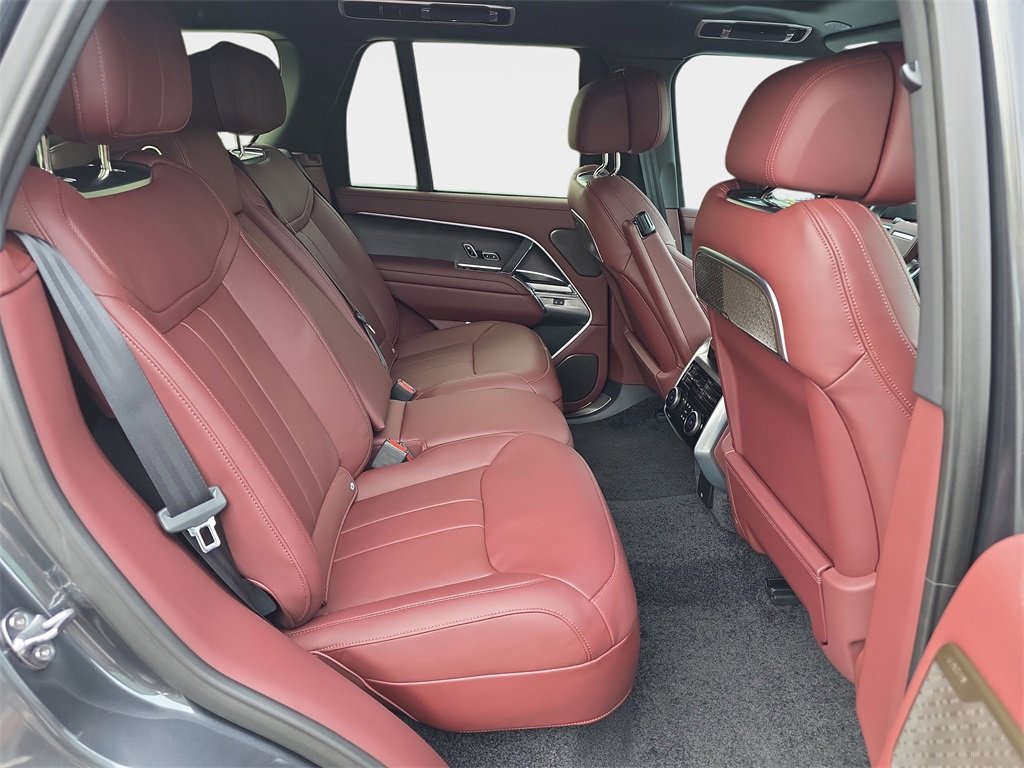New 2025 Land Rover Range Rover Autobiography image 11