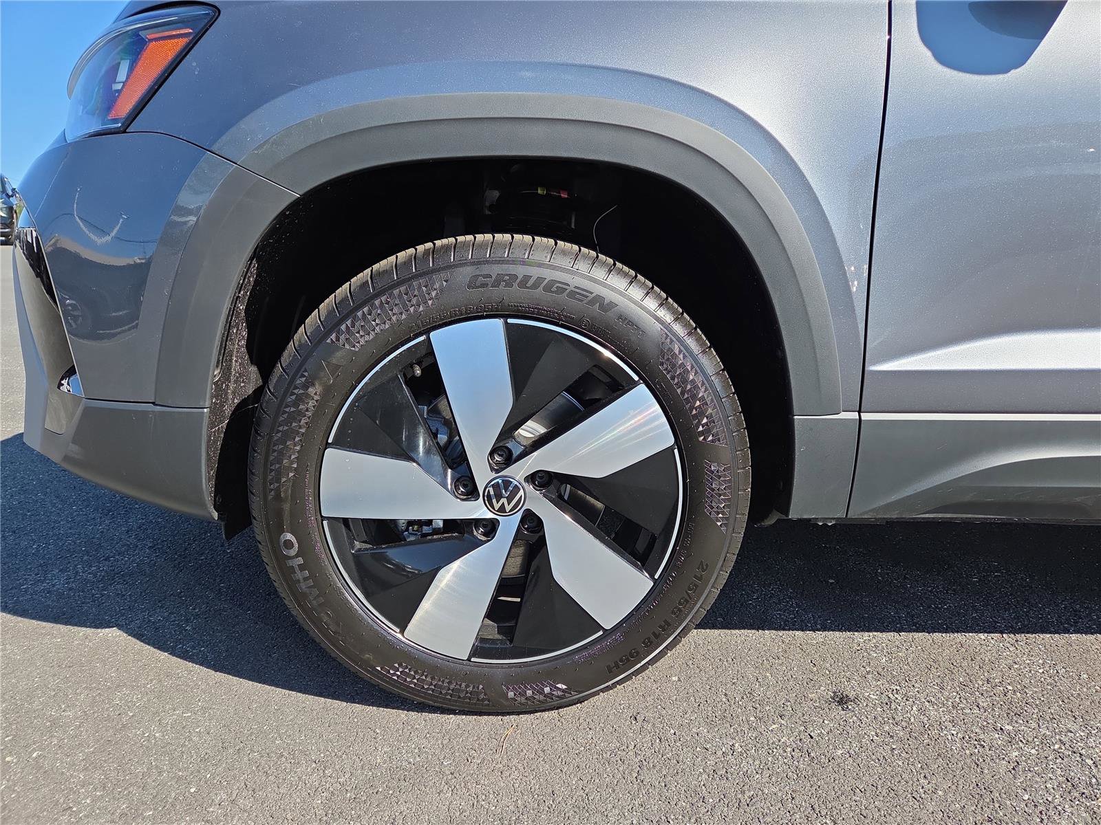 New 2026 Volkswagen Taos S image 10