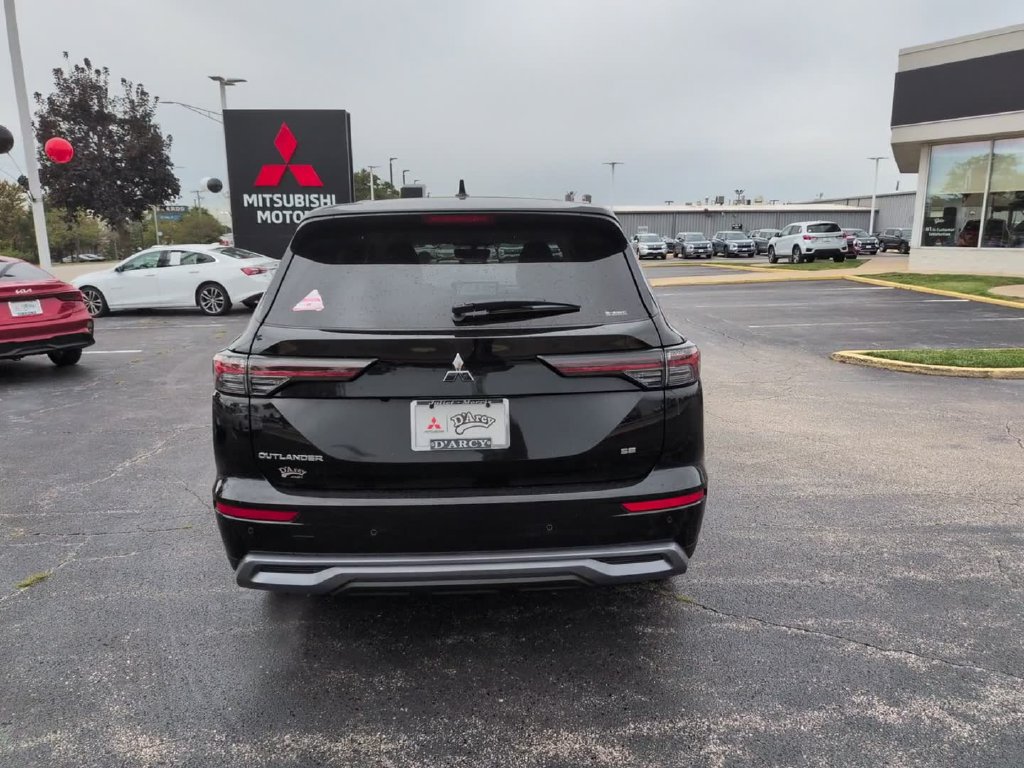 New 2026 Mitsubishi Outlander SE AWD/4WD image 8
