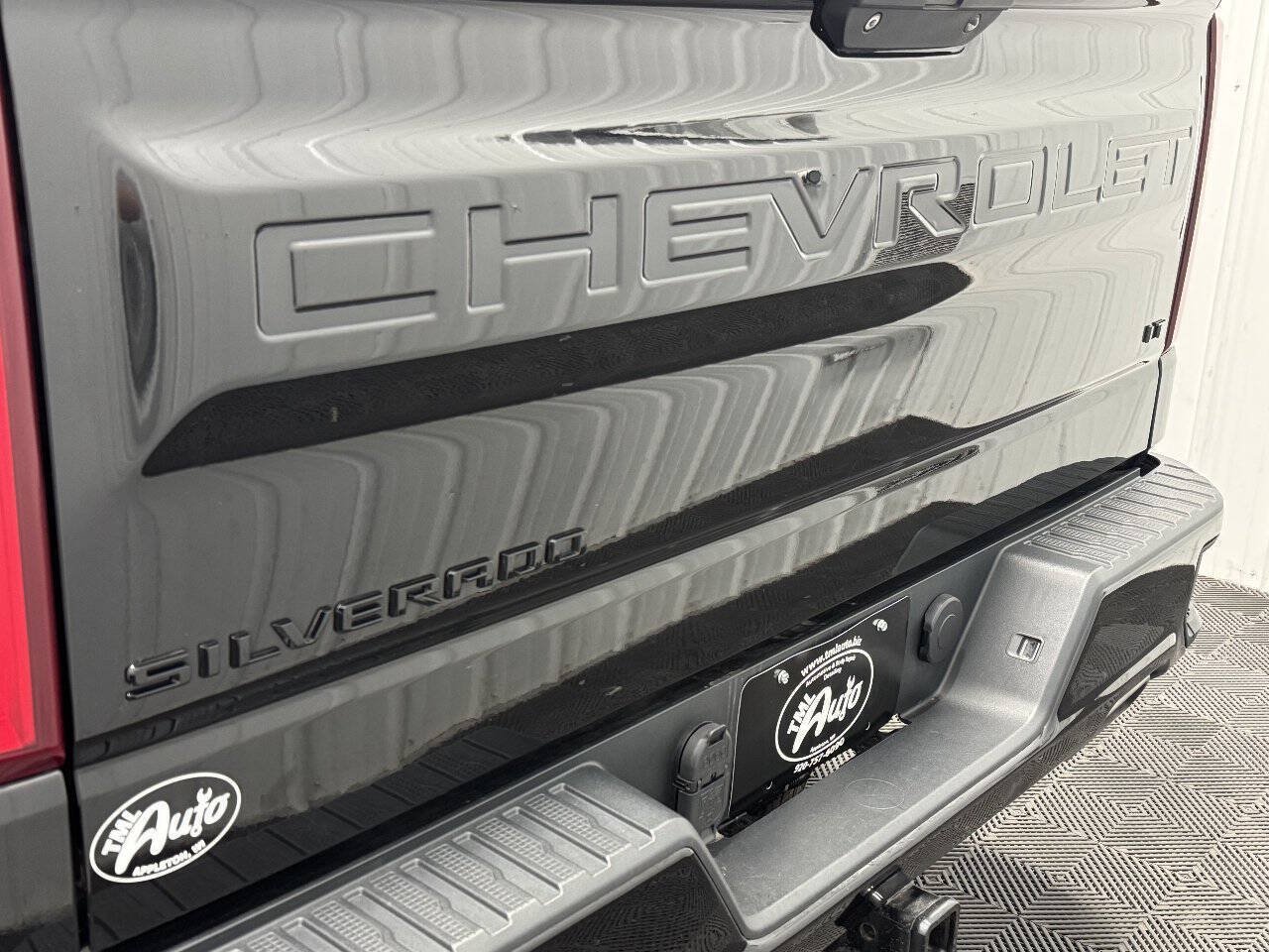 Used 2020 Chevrolet Silverado 1500 LT Trail Boss AWD/4WD image 6