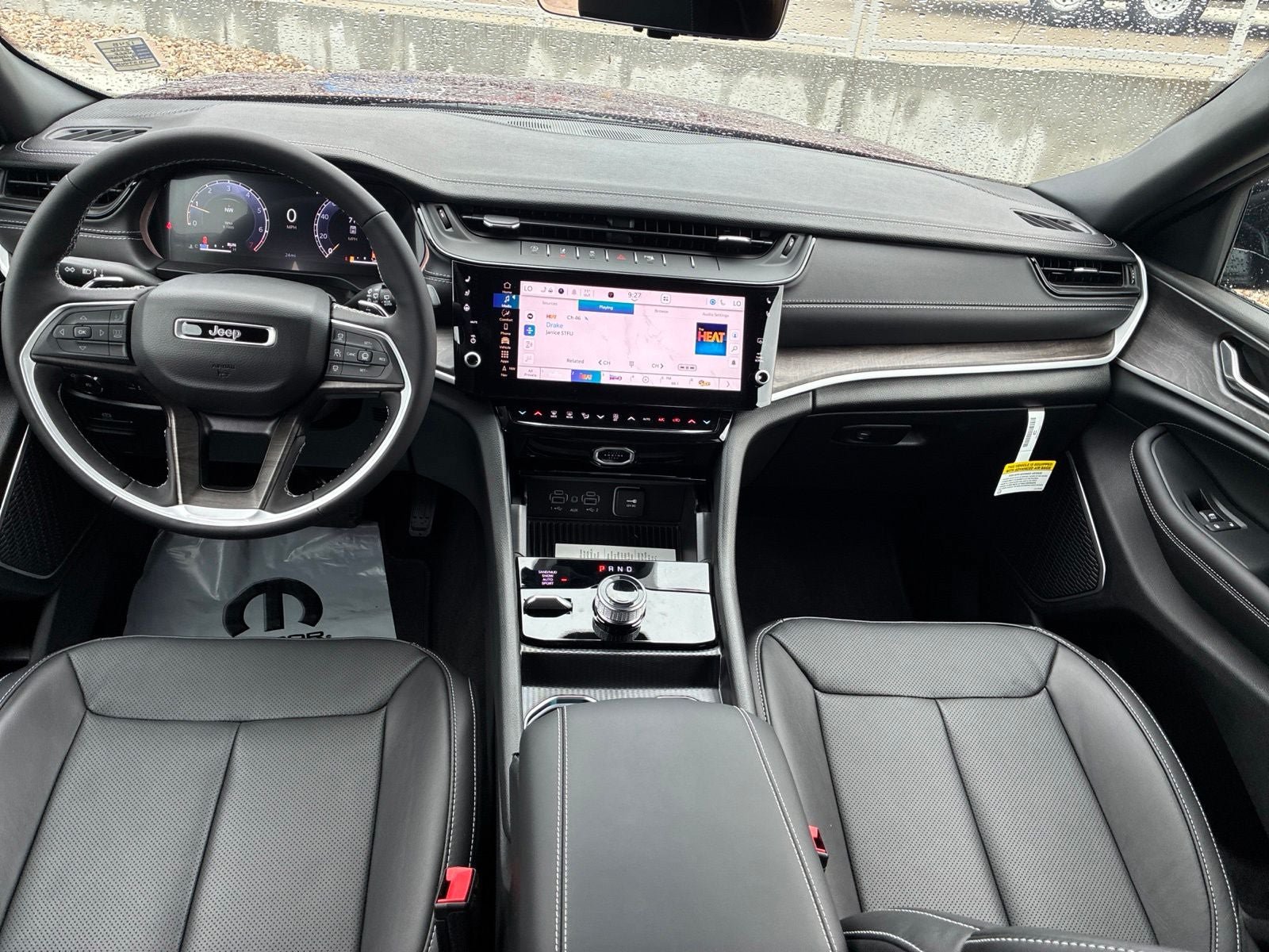 New 2026 Jeep Grand Cherokee L Limited AWD/4WD image 19