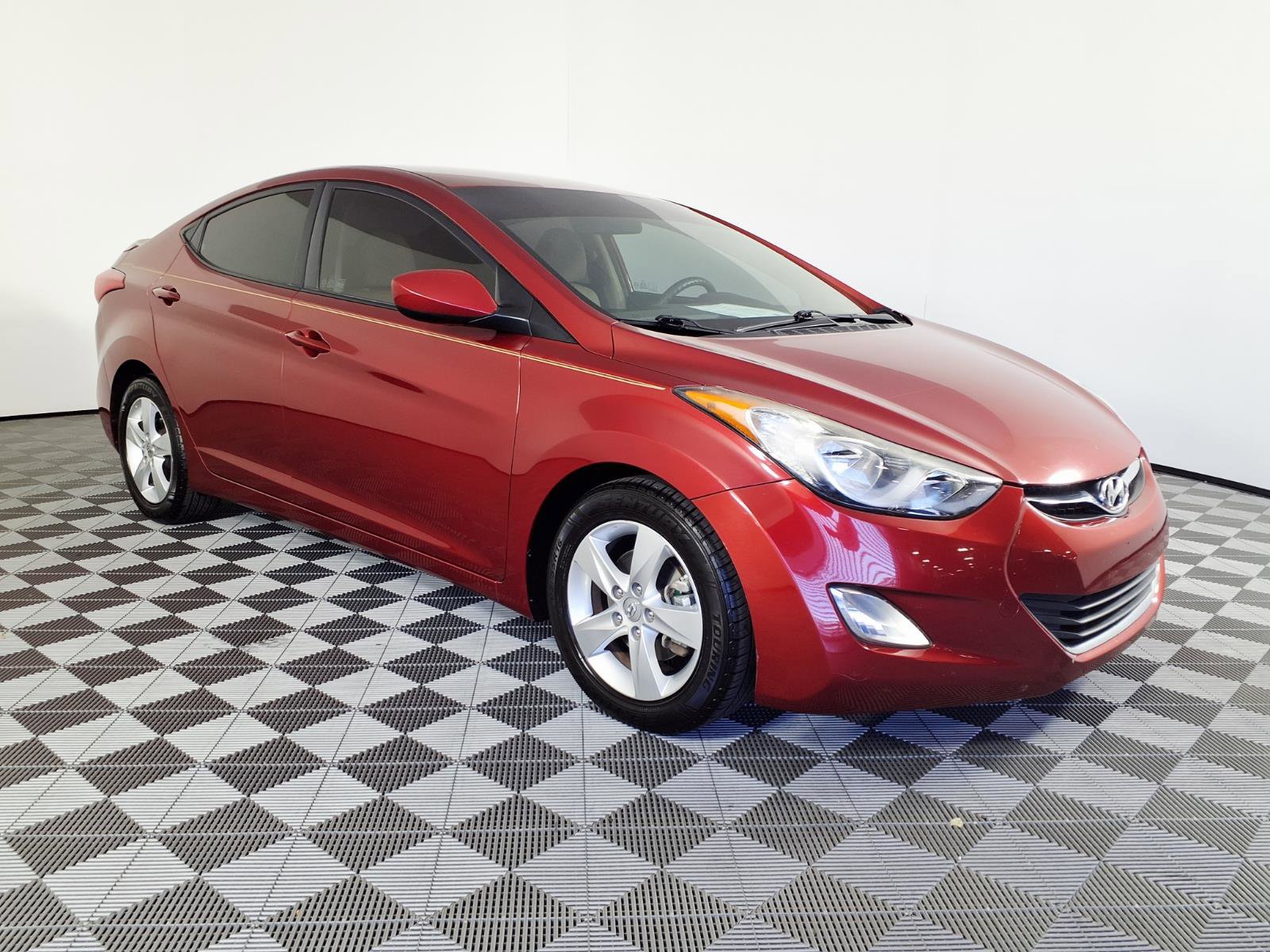 Used 2013 Hyundai Elantra GLS w/ Preferred Pkg FWD image 3