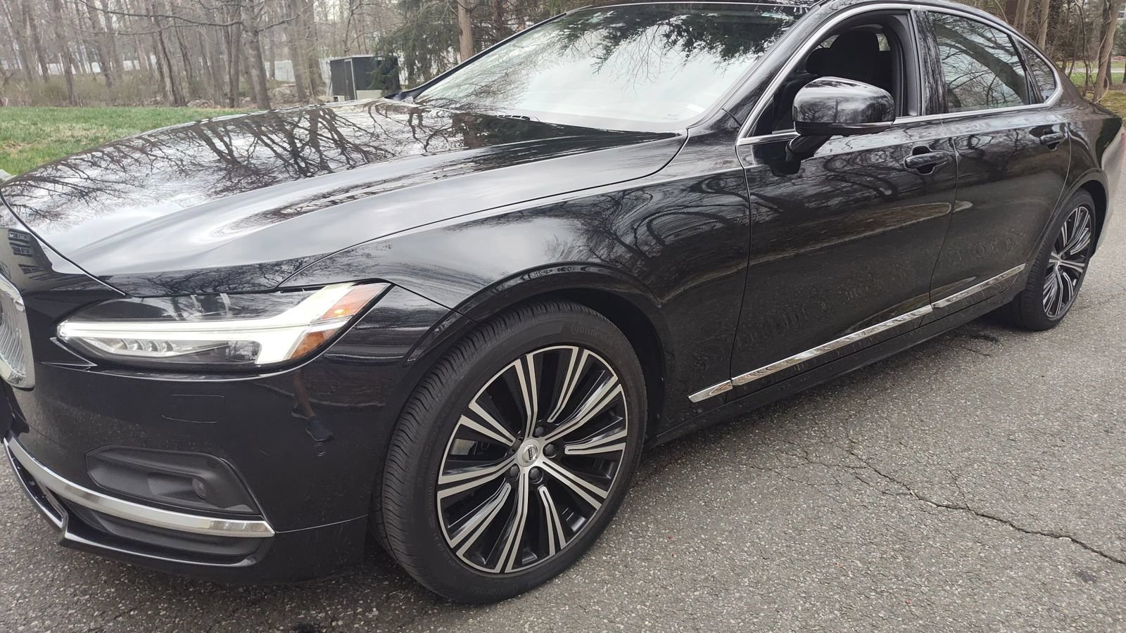 Used 2023 Volvo S90 B6 Plus AWD/4WD image 1