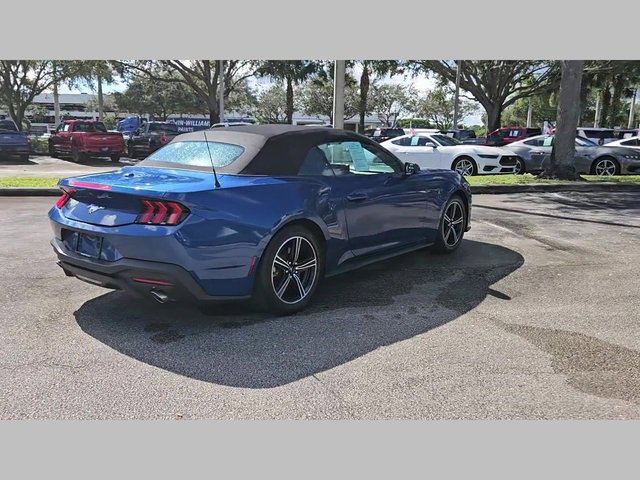 Used 2024 Ford Mustang Convertible image 33
