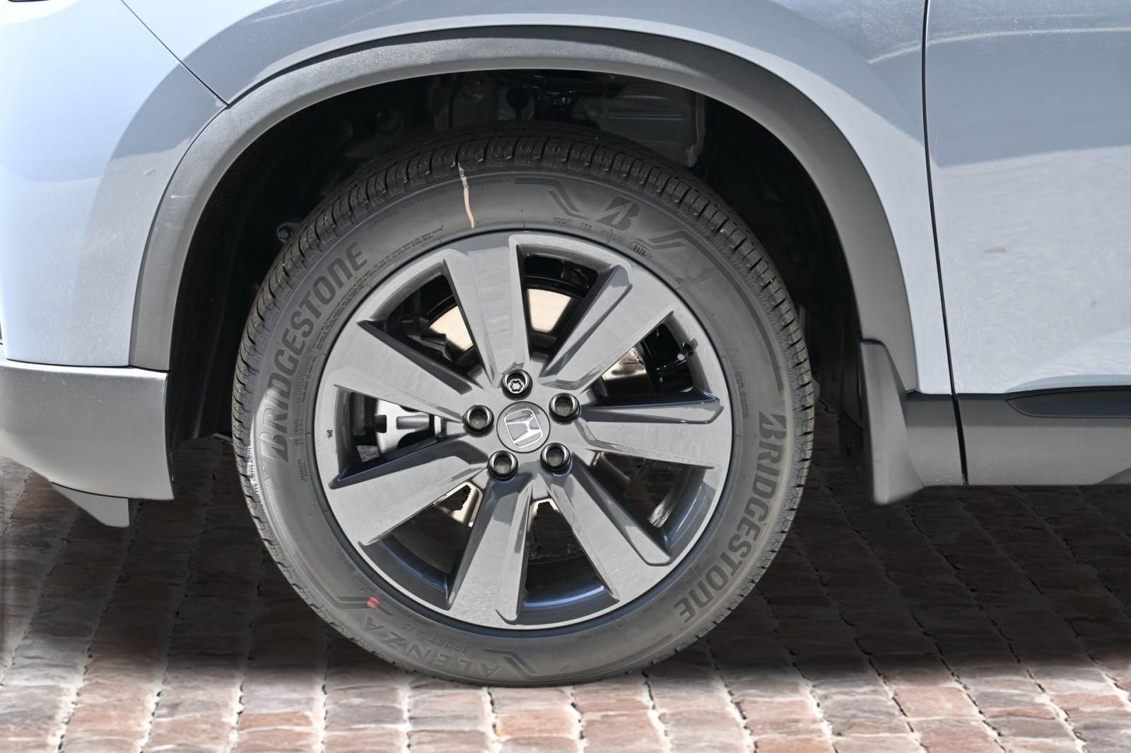 New 2026 Honda Pilot Sport image 40