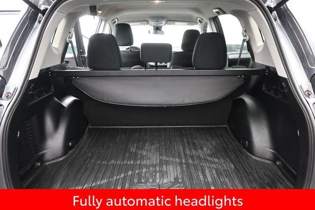 Used 2018 Toyota RAV4 LE w/ All Weather Liner Package AWD/4WD image 15