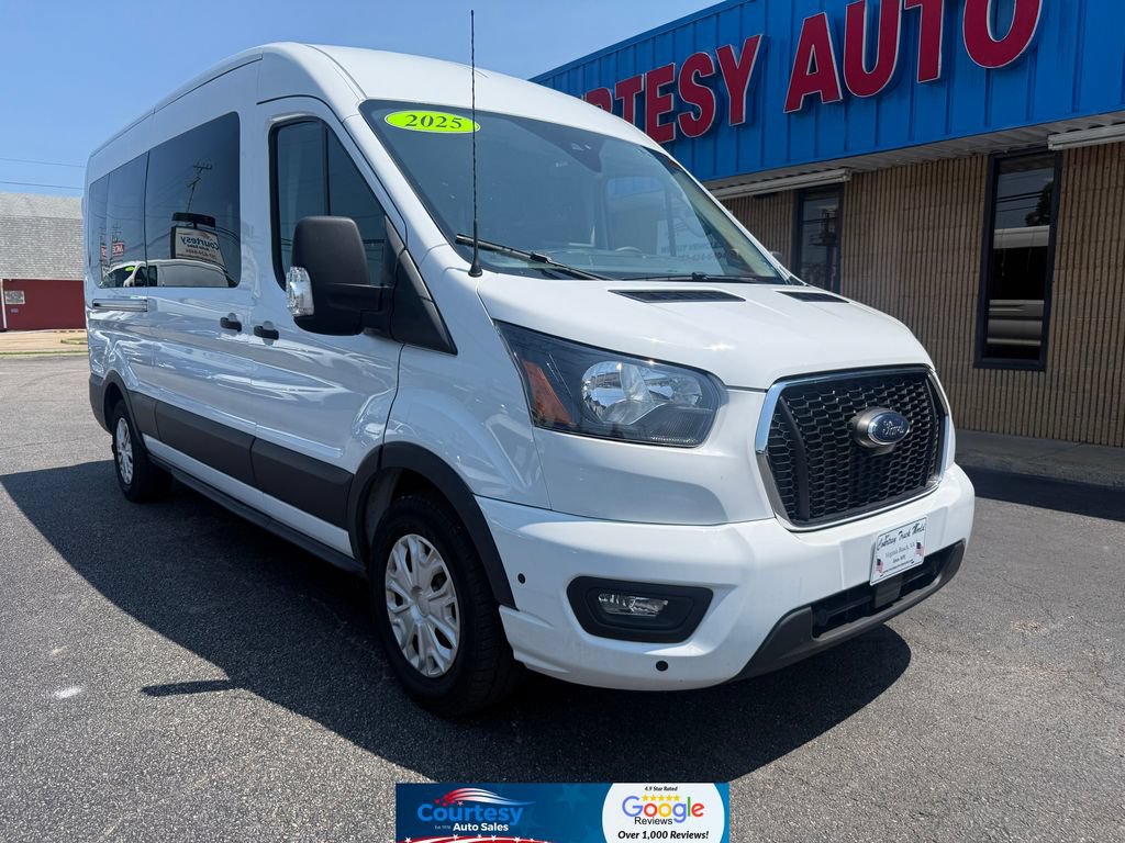 Used 2025 Ford Transit 350 XLT RWD image 1