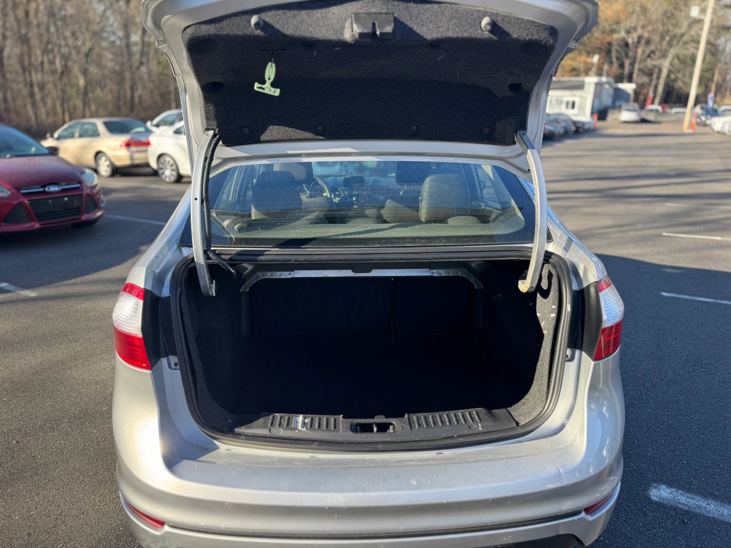 Used 2017 Ford Fiesta SE image 11