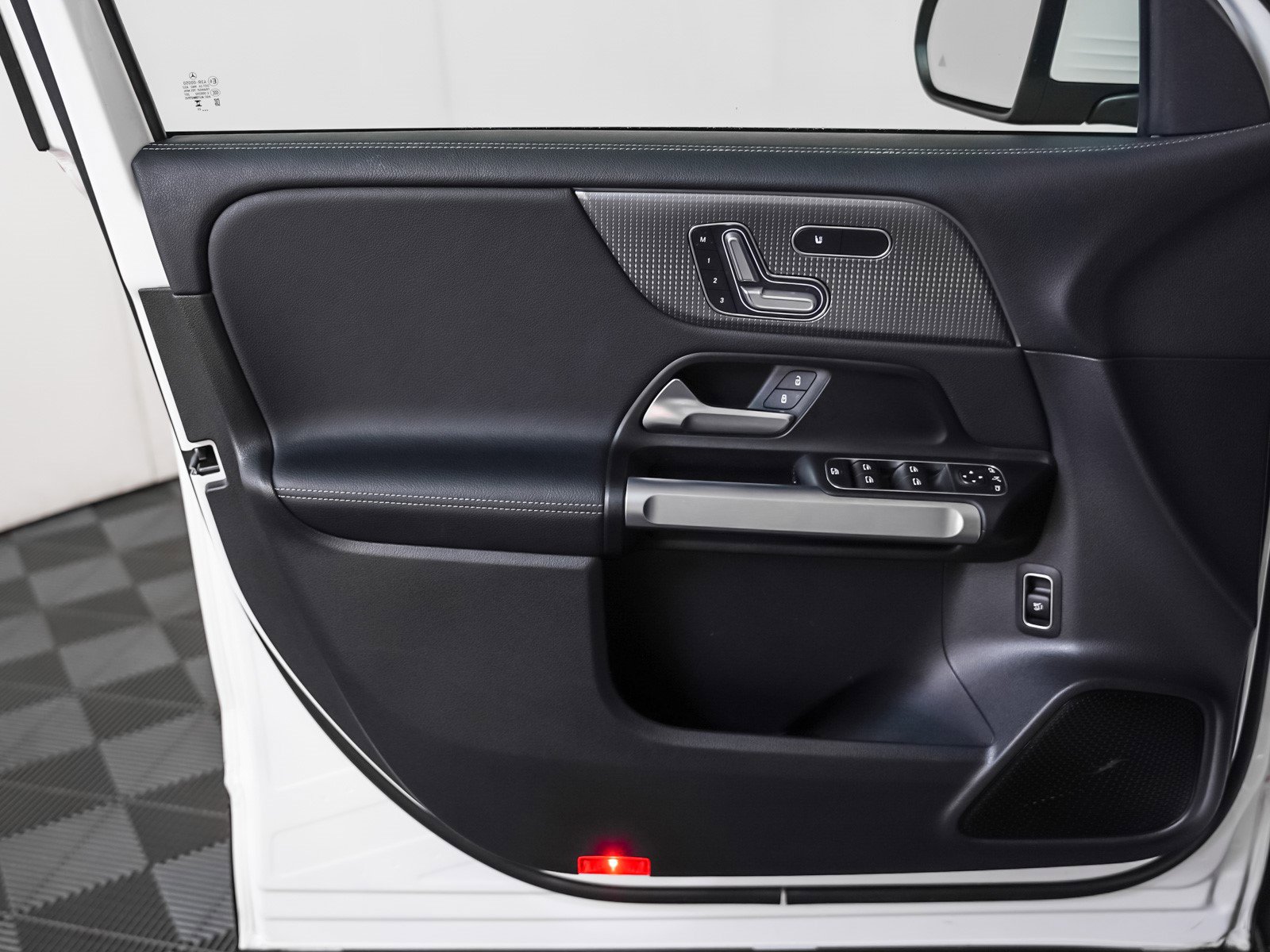 Certified 2023 Mercedes-Benz EQB 350 4MATIC SUV image 24