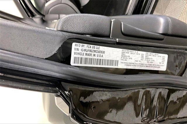 Used 2021 Jeep Grand Cherokee Limited w/ Premium Lighting Group image 19