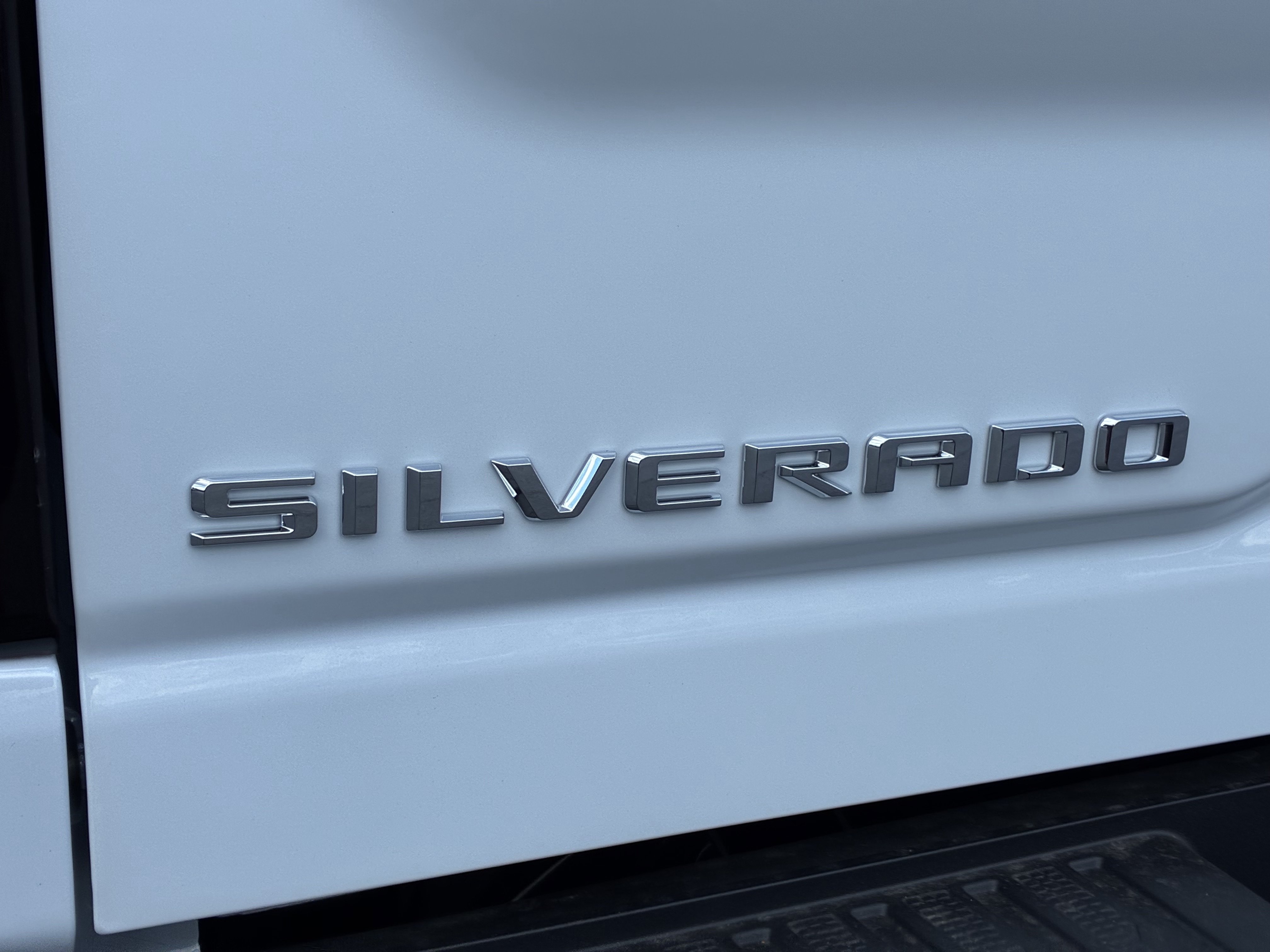 New 2026 Chevrolet Silverado 3500 High Country w/ High Country Premium Package AWD/4WD image 12