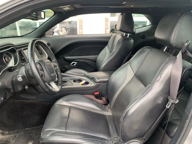 Used 2016 Dodge Challenger R/T Plus RWD image 8
