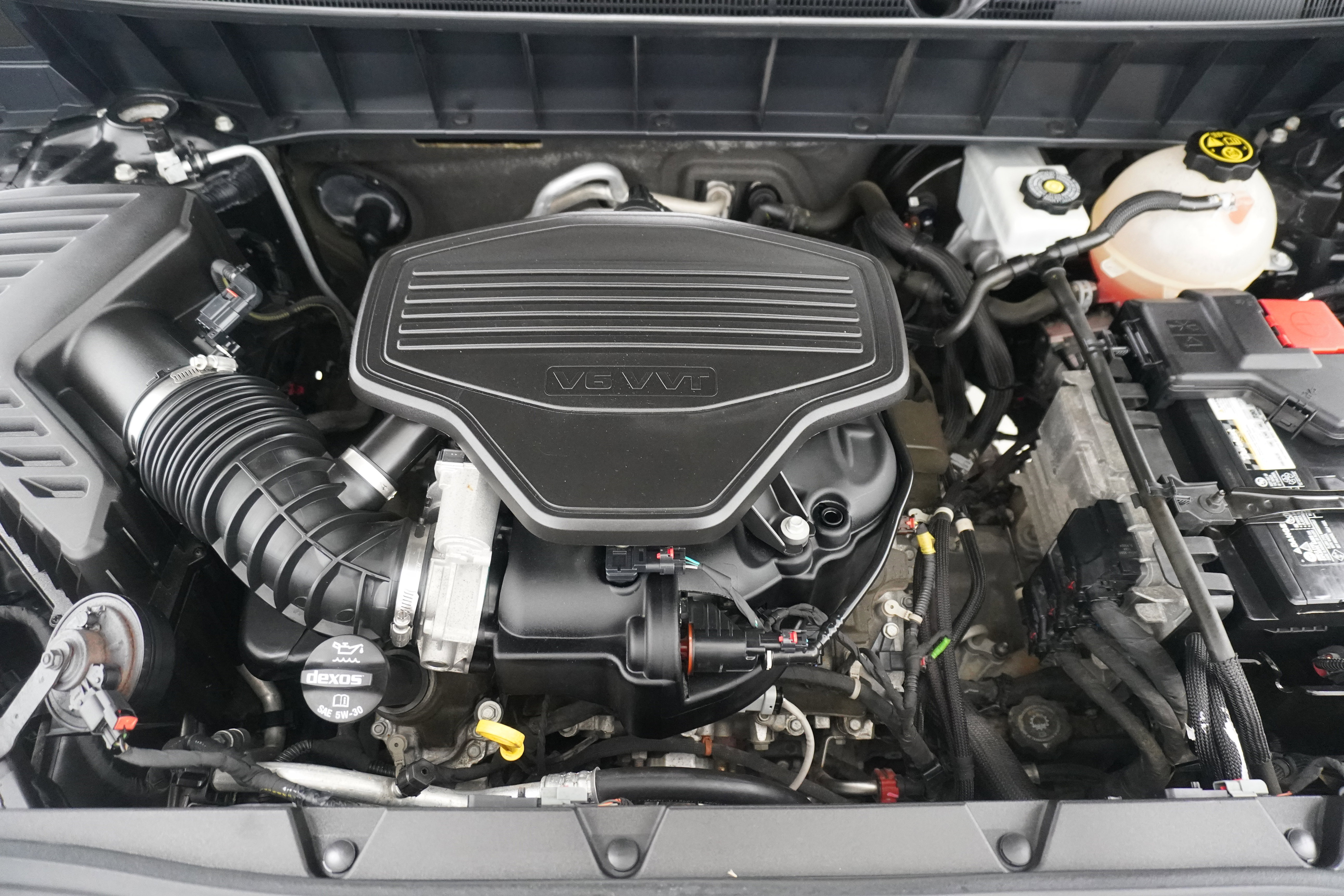 Used 2019 GMC Acadia SLT w/ Black Edition FWD image 33