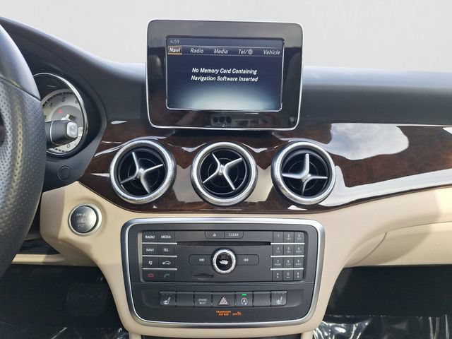 Used 2016 Mercedes-Benz CLA 250 image 16