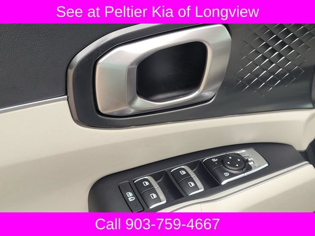 Used 2025 Kia Sorento S FWD image 18