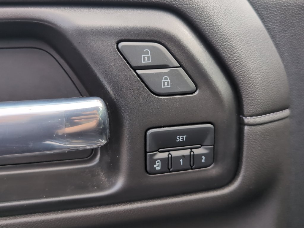 Used 2022 Chevrolet Silverado 2500 LTZ w/ Z71 Off-Road Package image 13