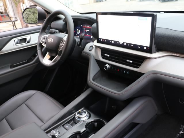 New 2026 Ford Explorer Active w/ Active Comfort Package AWD/4WD image 12