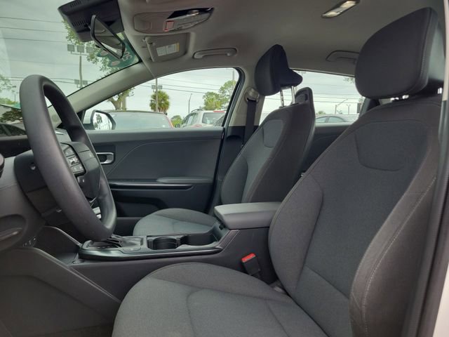 Used 2025 Kia K4 FWD image 17