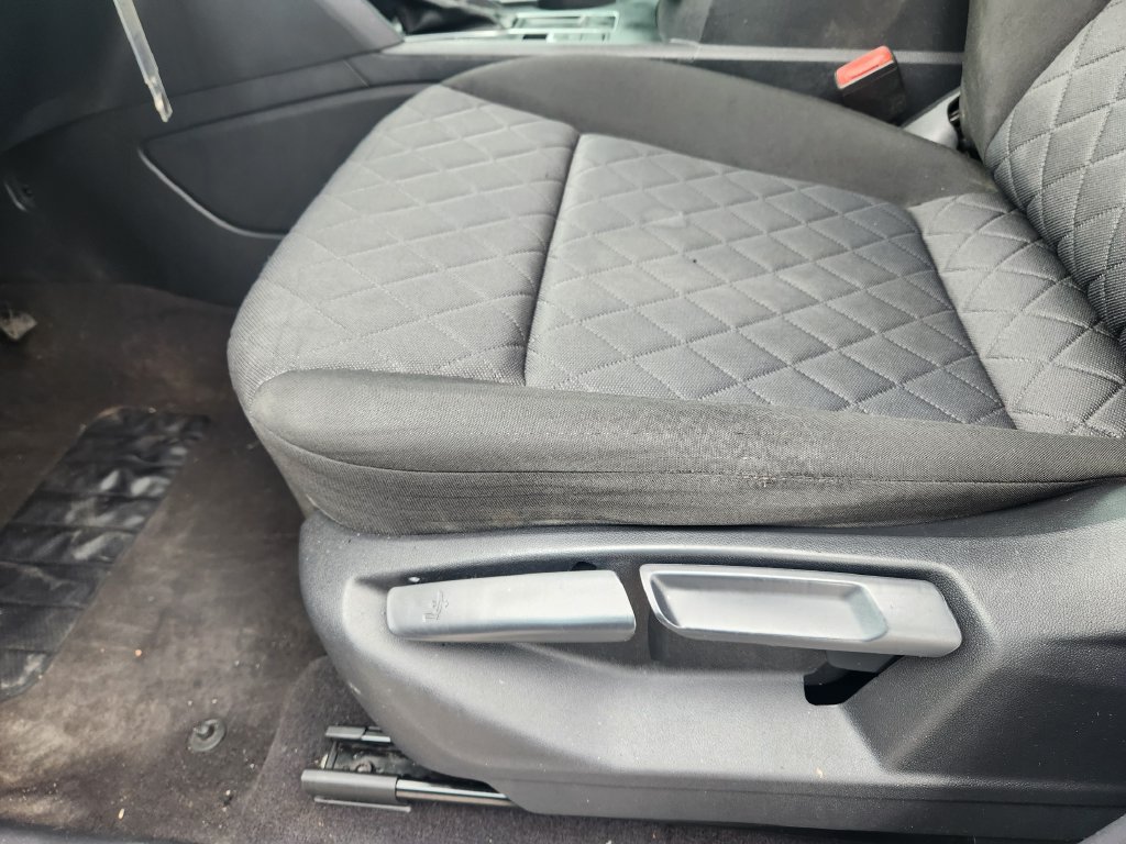 Used 2018 Volkswagen Atlas S FWD image 18
