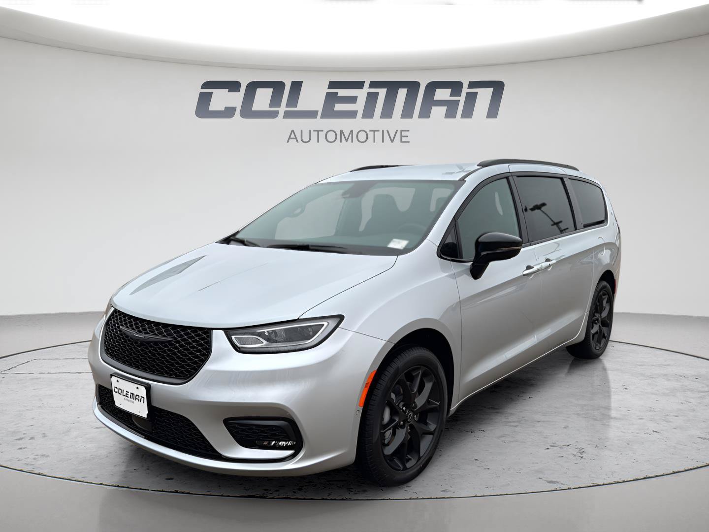 New 2026 Chrysler Pacifica Select w/ S Appearance Package